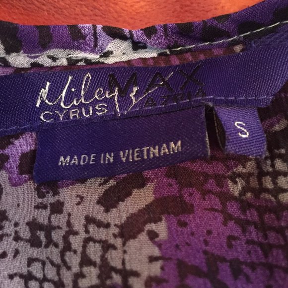 Top - Picture 2 of 4